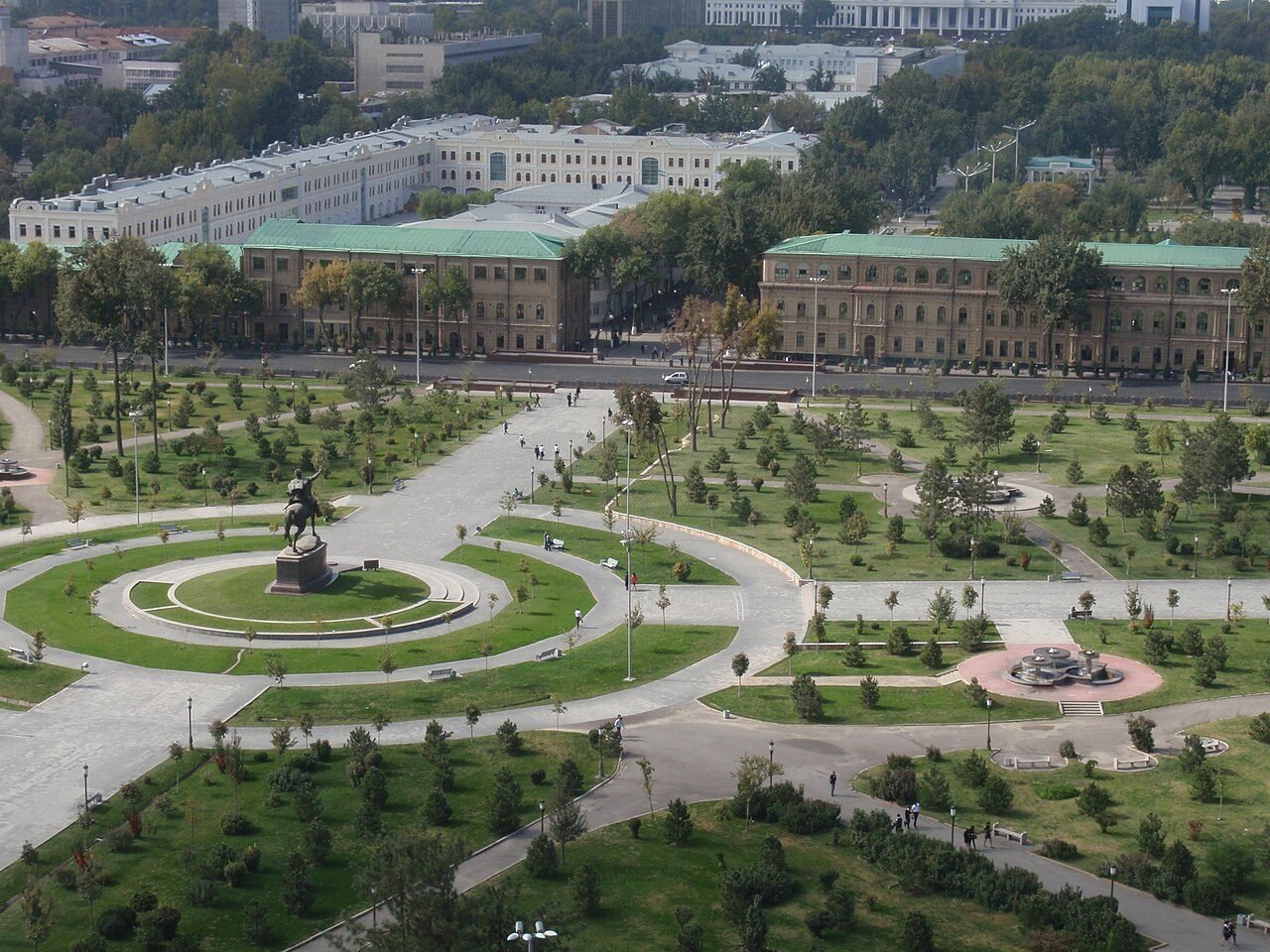 Amir Timur Square in Tashkent